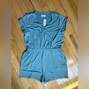 NWT Lou and Grey Soft Blue Romper Women’s Size Large